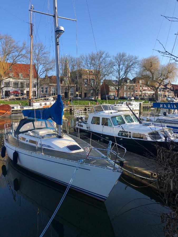Hotel Boot & Breakfast - Slapen Op Het Water à Enkhuizen Extérieur photo